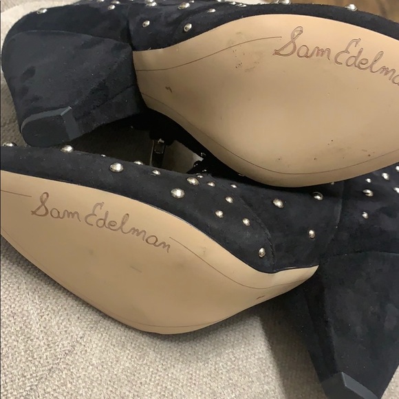 Boots - Picture 5 of 5